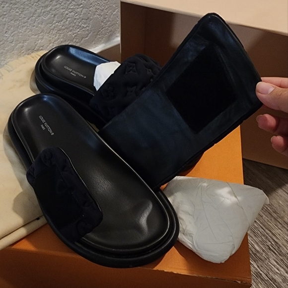 LV Pool Pillow Comfort Mule - Picture 4 of 7